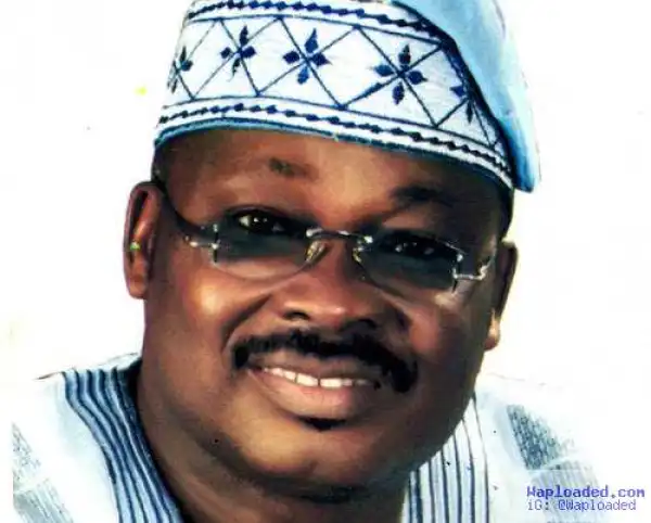 Unpaid Salaries Causes Teacher To Slump In Oyo